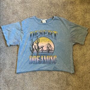 3/15$ 🛍️ Caution To The Wind Blue and Yellow Tee